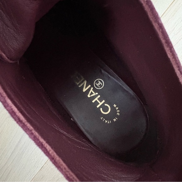 CHANEL Derby Wave Burgundy Leather CC Lace-up Ankle Boots 40C - Picture 9 of 16